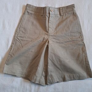 Vineyard Vines boys size 8 shorts Tan Style # 3H1001 EUC